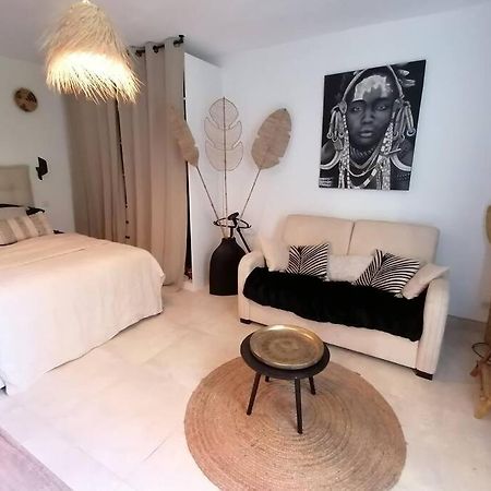 Apartamento Superbe Studio Ethnique Hyères Exterior foto