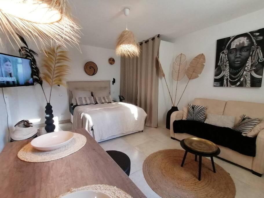 Apartamento Superbe Studio Ethnique Hyères Exterior foto